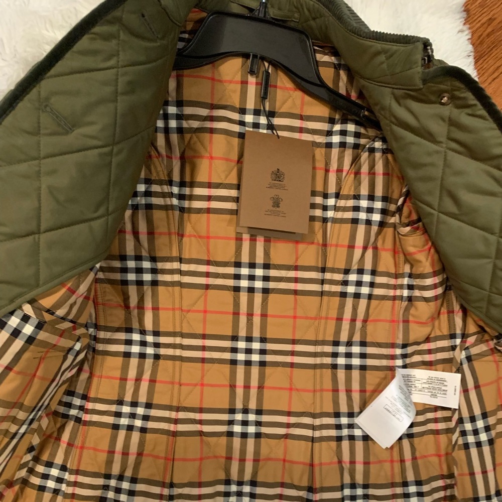 💯SOLD💯Burberry quilted jacket